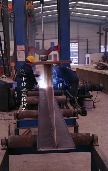 甘肃静宁钢结构厂H型钢组立机