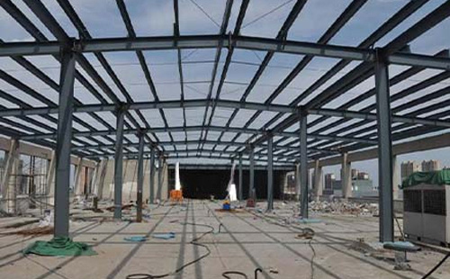 1768967127454616.jpg 静宁静宁钢结构安装过程中的关键控制要点与实施建议.jpg